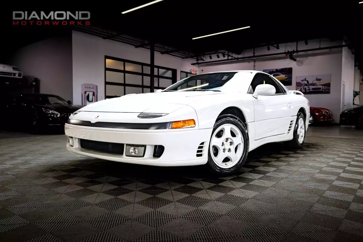 1993 Mitsubishi 3000GT 15002 Miles Zurich White Pearl Hatchback 3.0L V6 222hp 2 1993 Mitsubishi 3000GT