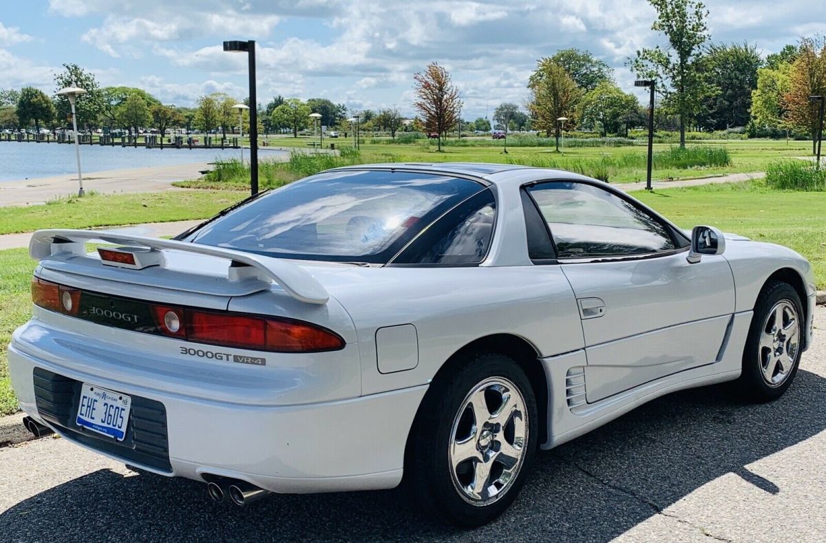 1993 Mitsubishi 3000GT VR4 - photo 2