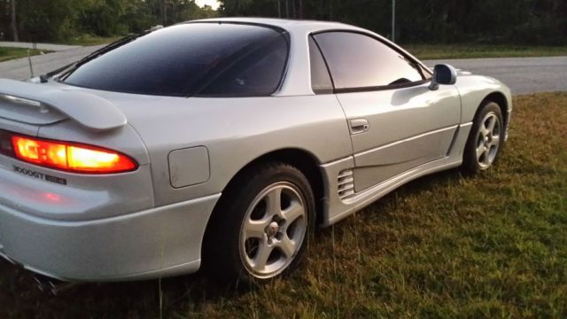 1993 Mitsubishi 3000GT VR4 - photo 2