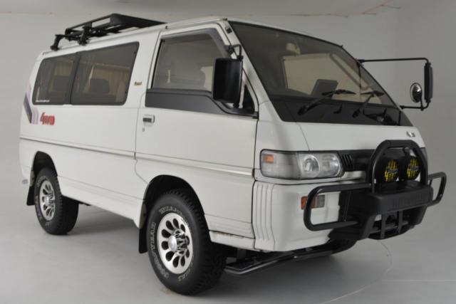 1993 Mitsubishi Delica 4WD 5-Speed Manual !!! - photo 2