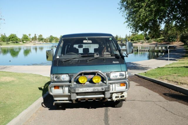 1993 Mitsubishi Delica 4WD Turbo Diesel !!!! - photo 4