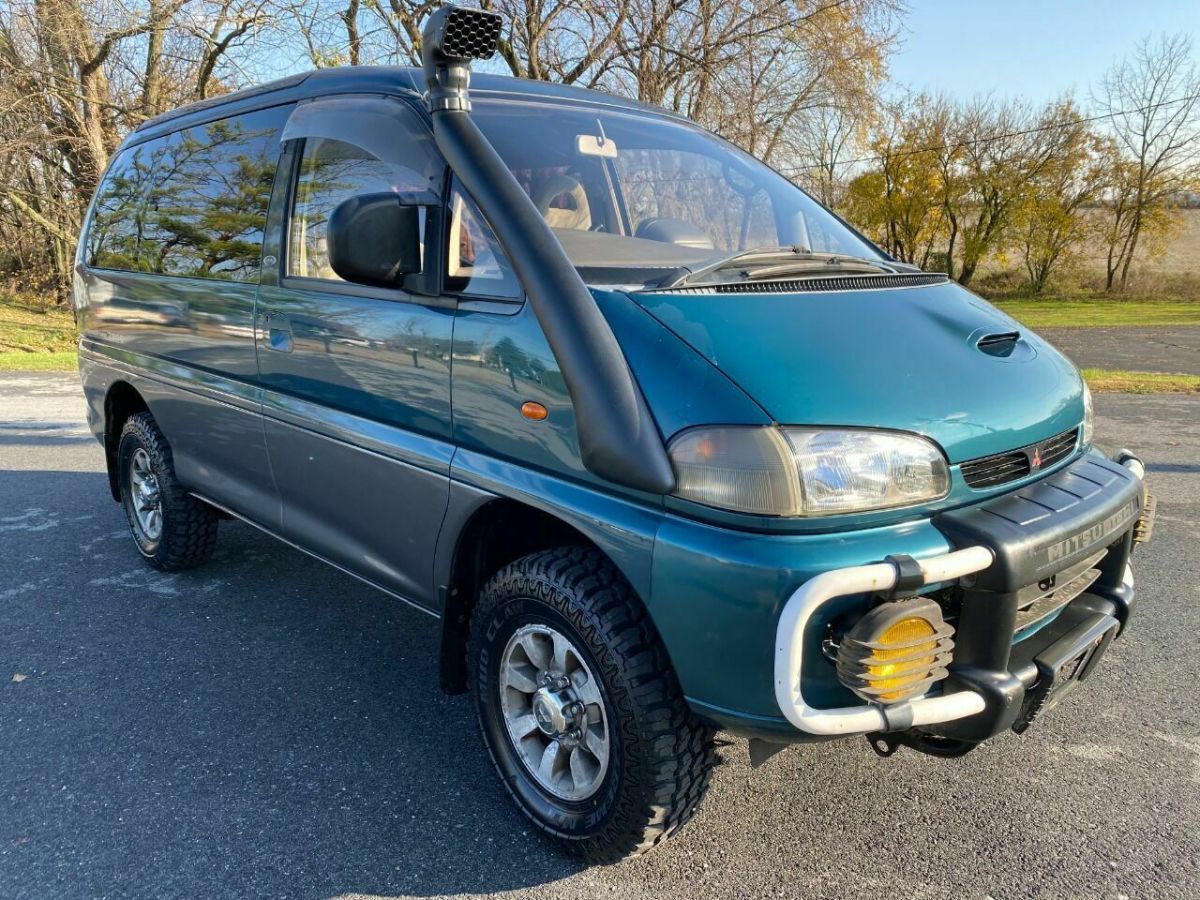 1993 Mitsubishi Van Space Gear - photo 7