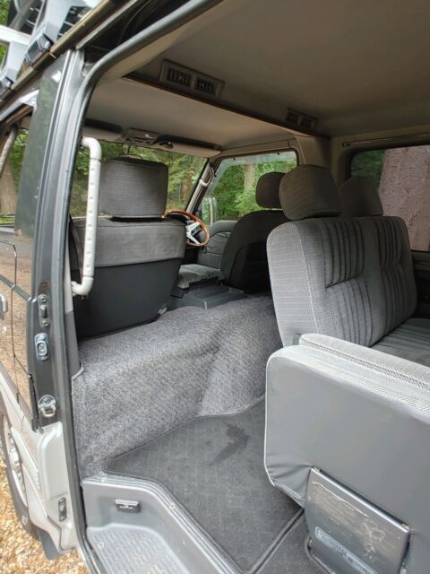1993 Mitsubishi Delica starwagon - photo 8