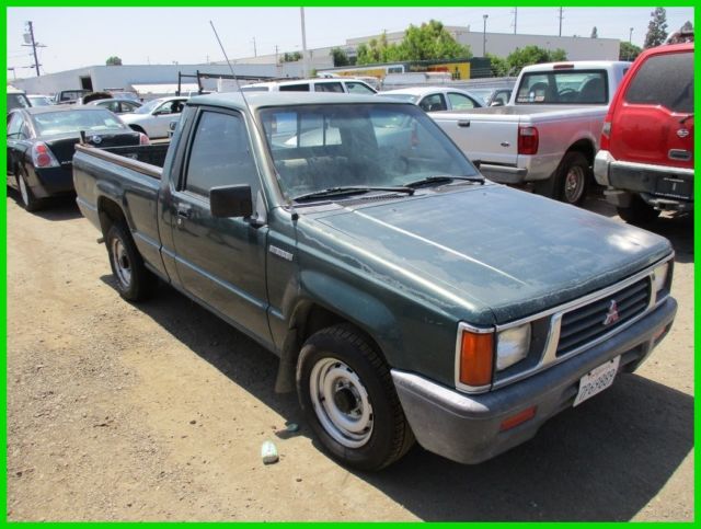 1993 Mitsubishi Mighty Max Used 2.4L I4 16V Manual Pickup Truck NO RESERVE 1993 Mitsubishi Mighty Max