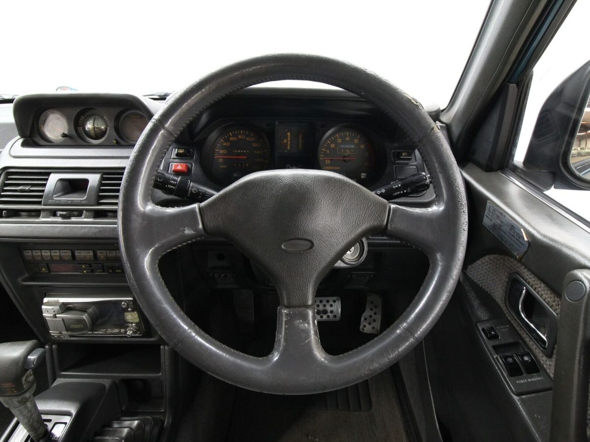 1993 Mitsubishi Pajero 4WD - photo 10
