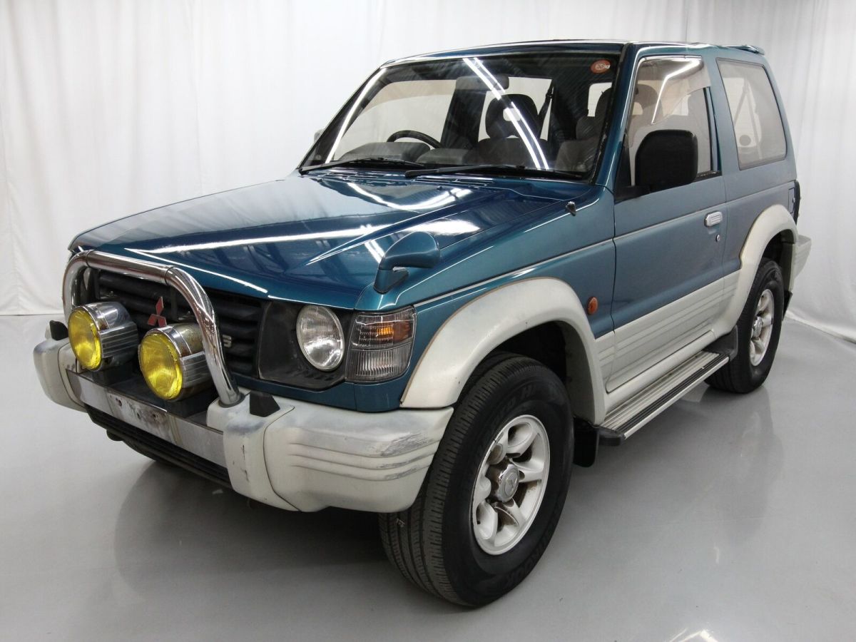 1993 Mitsubishi Pajero 4WD - photo 3