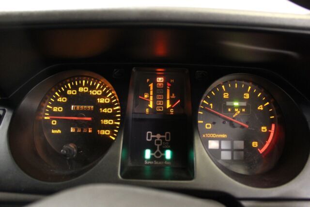 1993 Mitsubishi Pajero Exceed - photo 12