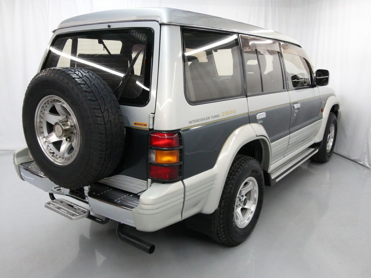 1993 Mitsubishi Pajero Exceed 4WD - photo 8