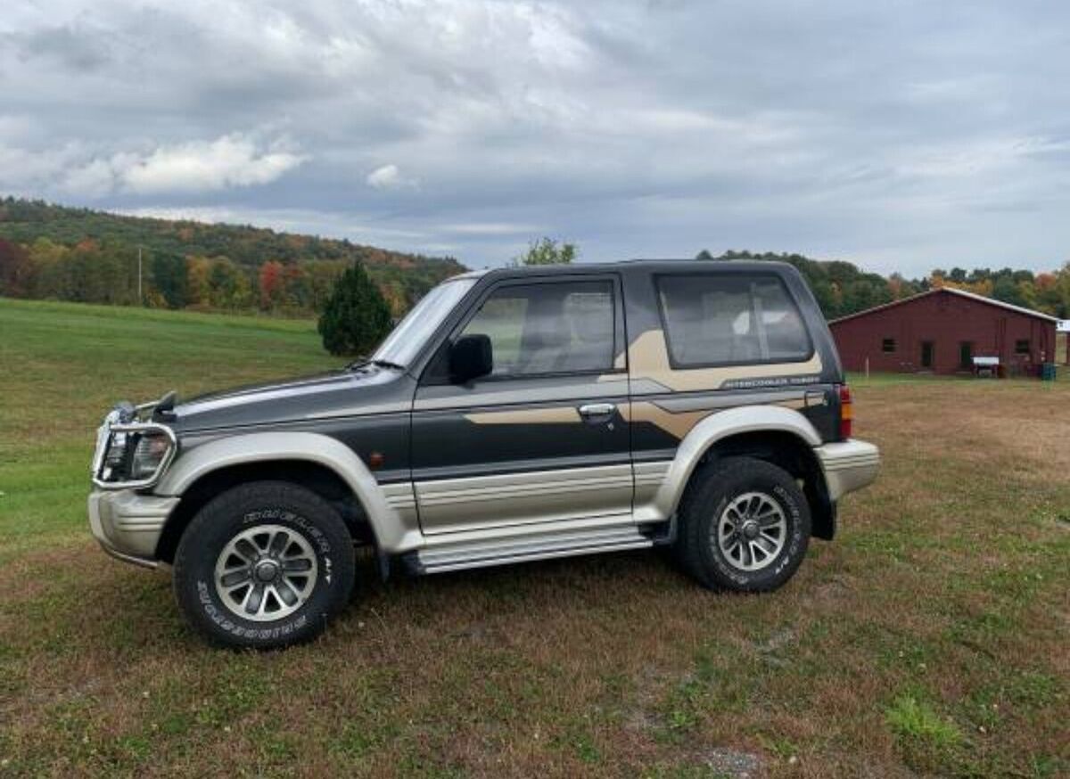 1993 Mitsubishi Pajero Exceed - photo 4