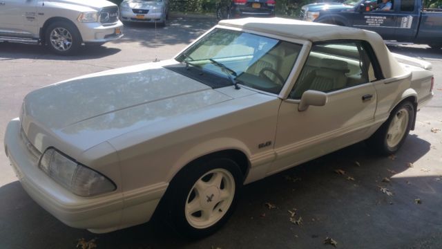 1993 Ford Mustang convertible - photo 12
