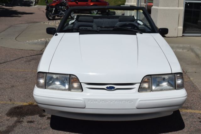 1993 Ford Mustang LX - photo 2