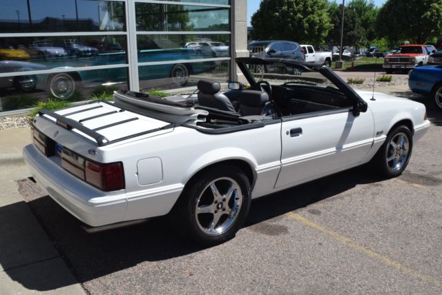 1993 Ford Mustang LX - photo 4