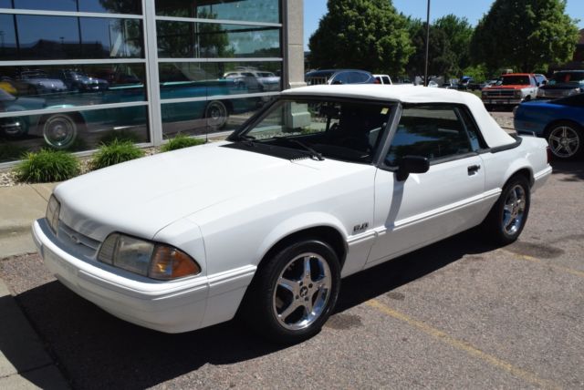 1993 Ford Mustang LX - photo 9