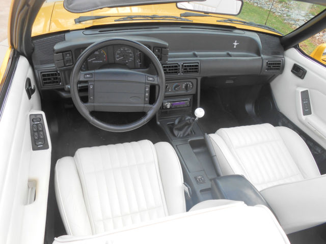 1993 Ford Mustang LX - photo 6