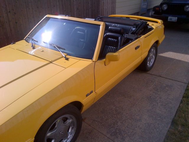 1993 Ford Mustang - photo 2