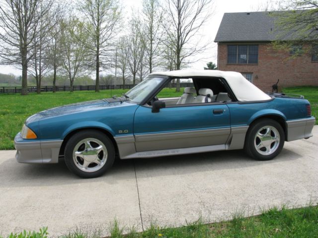 1993 Ford Mustang GT - photo 5