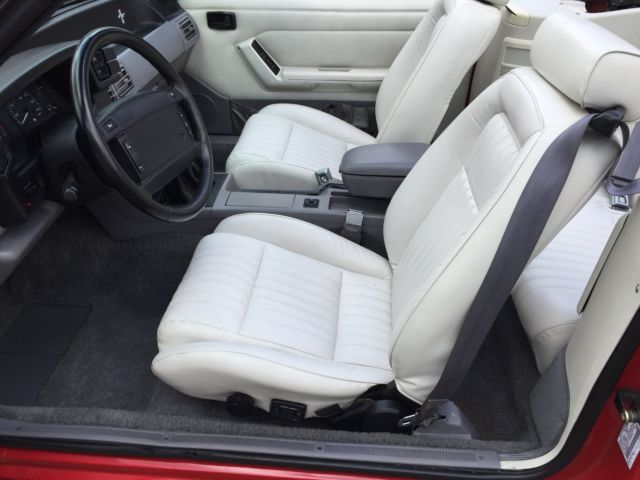 1993 Ford Mustang GT Convertible 26k Original Miles - photo 13