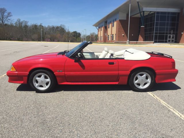 1993 Ford Mustang GT Convertible 26k Original Miles - photo 2