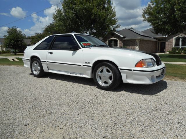 1993 Mustang GT HATCHBACK EXTRA KEYS, PAINT FOR FUTURE REPAIRS, MATS,ANY OTHER 1993 Ford Mustang