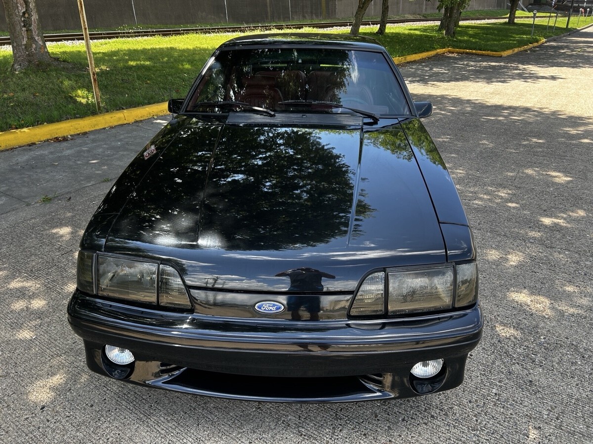 1993 Ford Mustang GT - photo 3