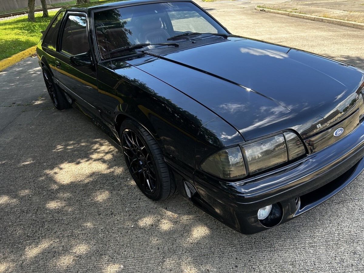 1993 Ford Mustang GT - photo 4