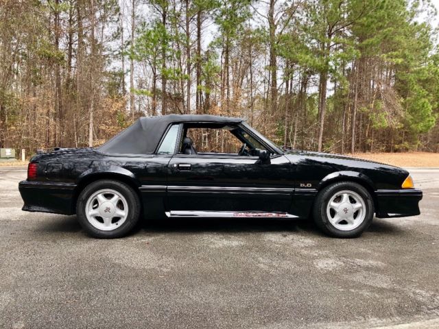 1993 Mustang GT Triple Black Low Miles! 1993 Ford Mustang GT