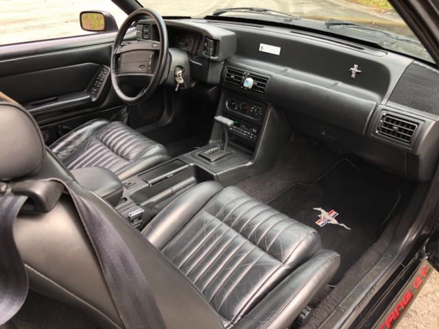 1993 Ford Mustang GT - photo 11