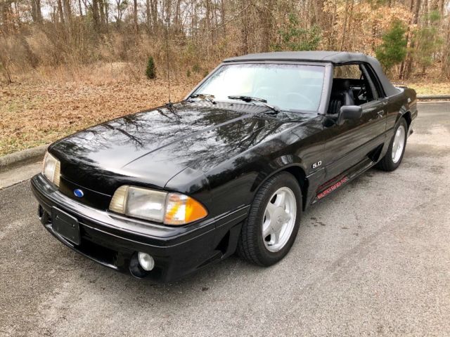 1993 Ford Mustang GT - photo 3