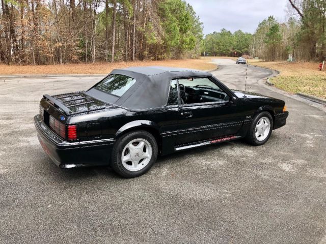 1993 Ford Mustang GT - photo 6