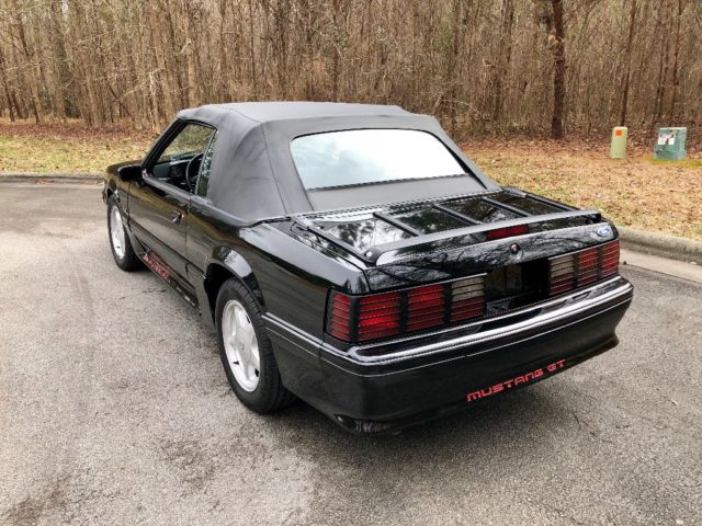 1993 Ford Mustang GT - photo 7