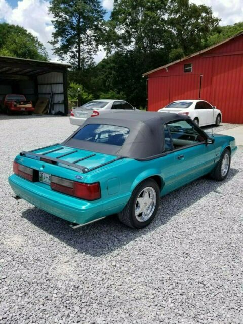 1993 Ford Mustang - photo 4