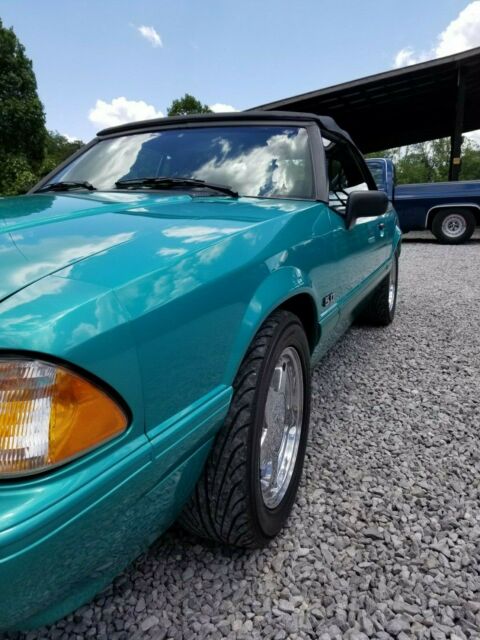 1993 Ford Mustang - photo 6