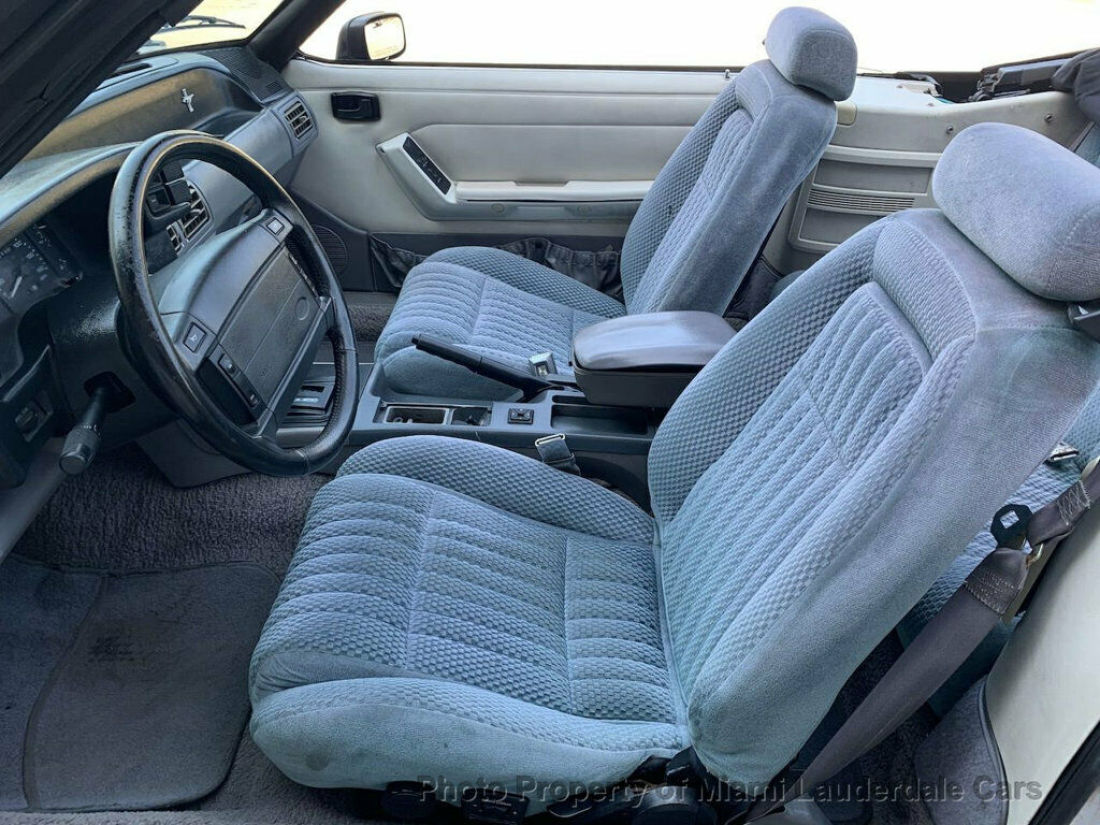 1993 Ford Mustang LX 5.0L Convertible - photo 12