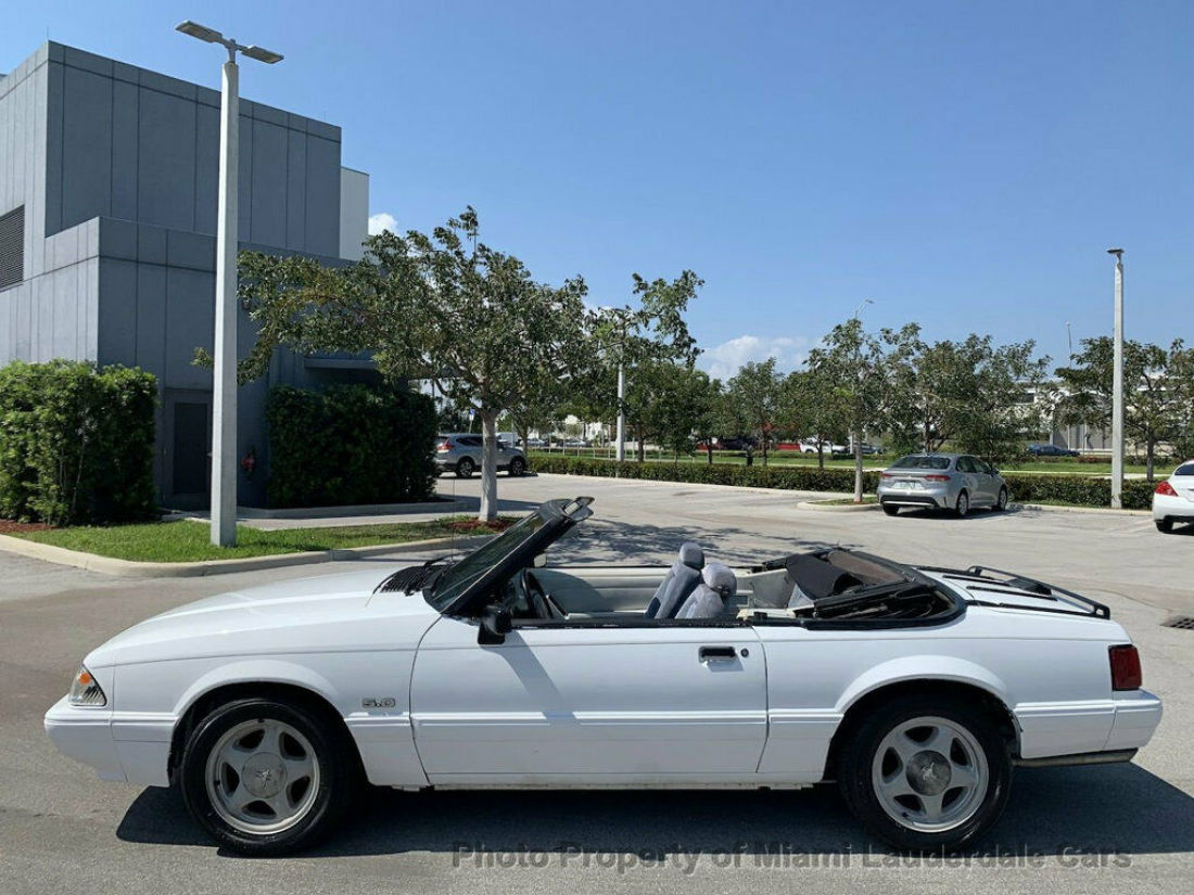 1993 Ford Mustang LX 5.0L Convertible - photo 6