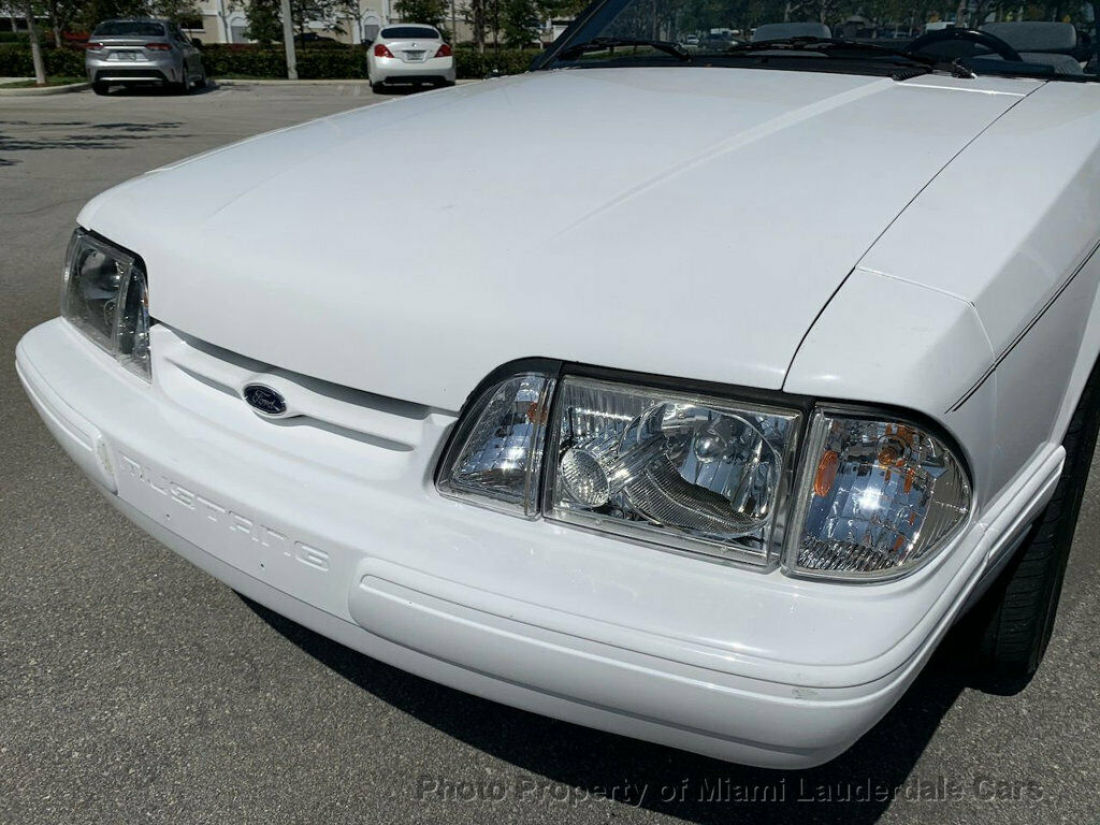 1993 Ford Mustang LX 5.0L Convertible - photo 9