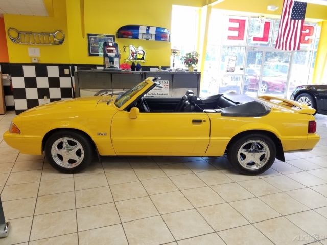 1993 Ford Mustang LX - photo 2