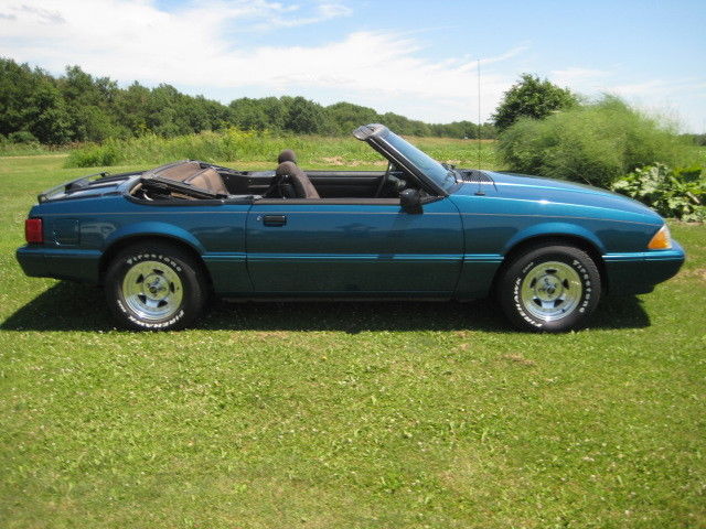 1993 Ford Mustang - photo 4