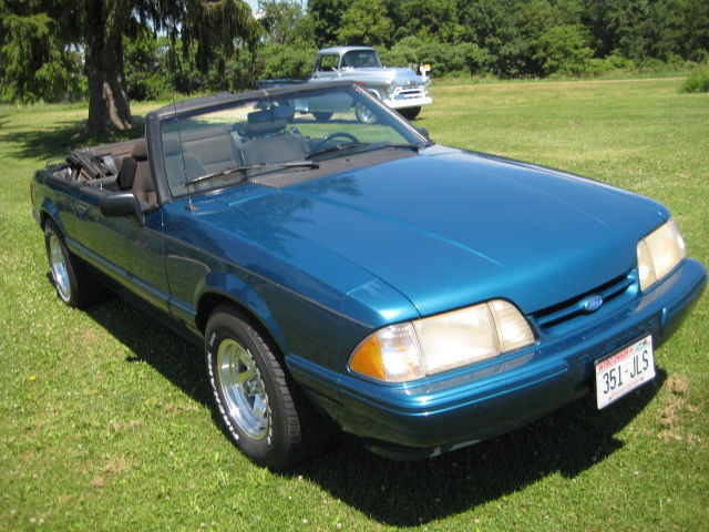 1993 Ford Mustang - photo 9