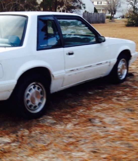 1993 Ford Mustang - photo 2