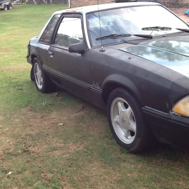 1993 Ford Mustang LX - photo 2
