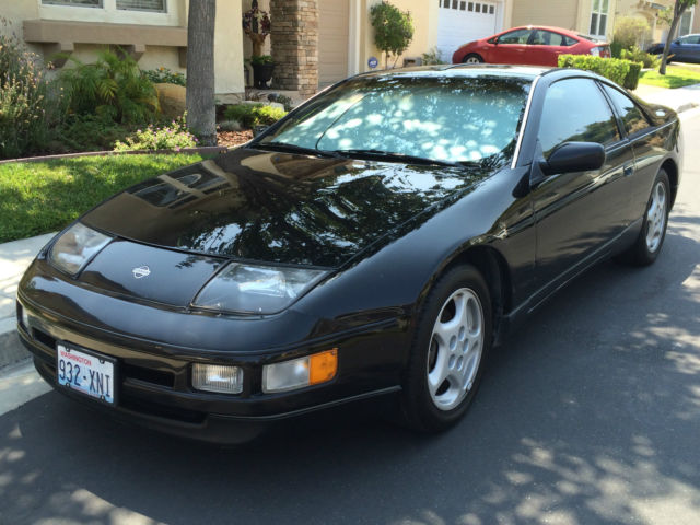 1993 Nissan 300ZX 2+2 Coupe 2-Door 3.0L 1993 Nissan 300ZX