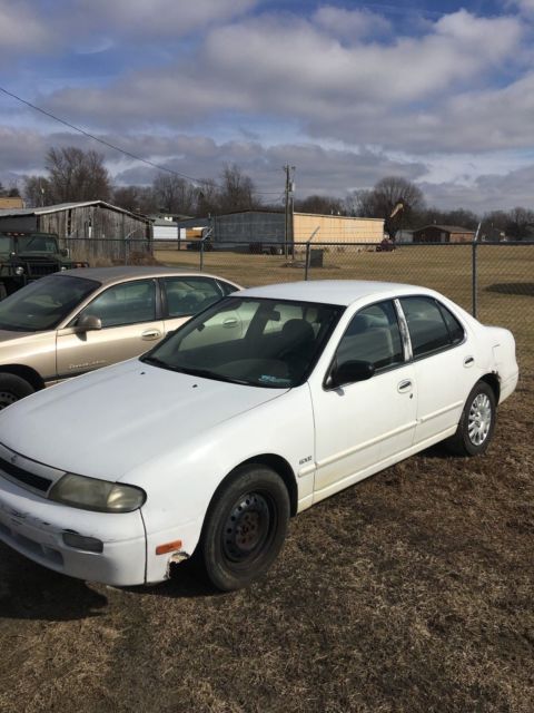 1993 Nissan Altima - photo 3