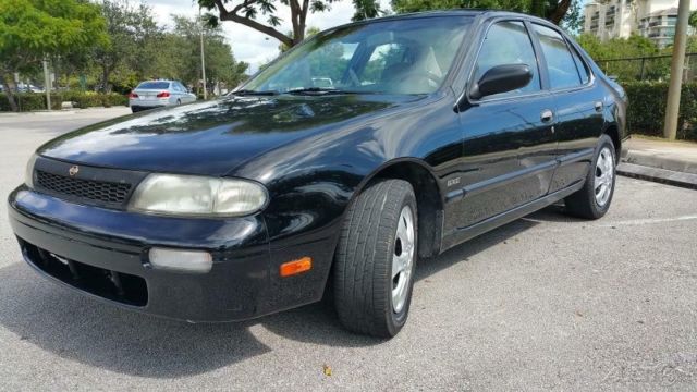 1993 Nissan Altima XE - photo 3
