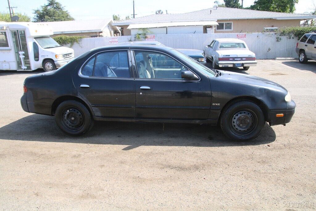 1993 Nissan Altima GXE - photo 7