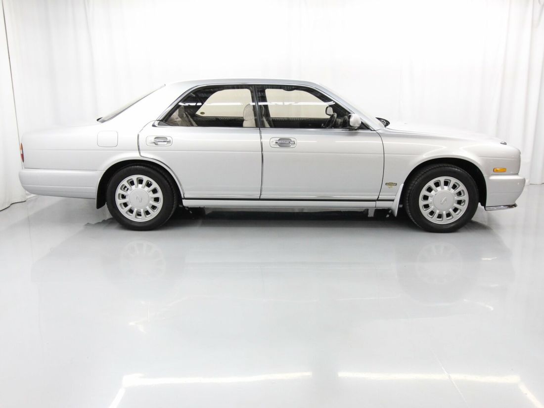 1993 Nissan Gloria Grand Turismo - photo 9