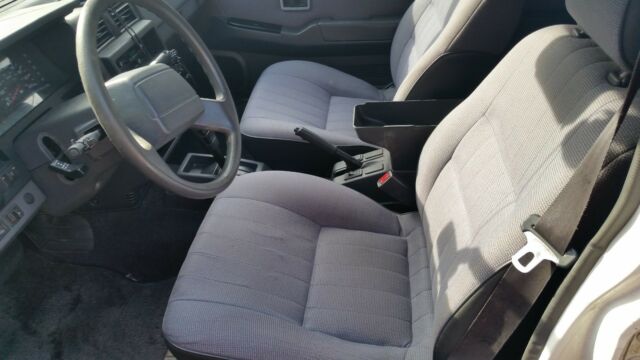 1993 Nissan Pathfinder XE - photo 2