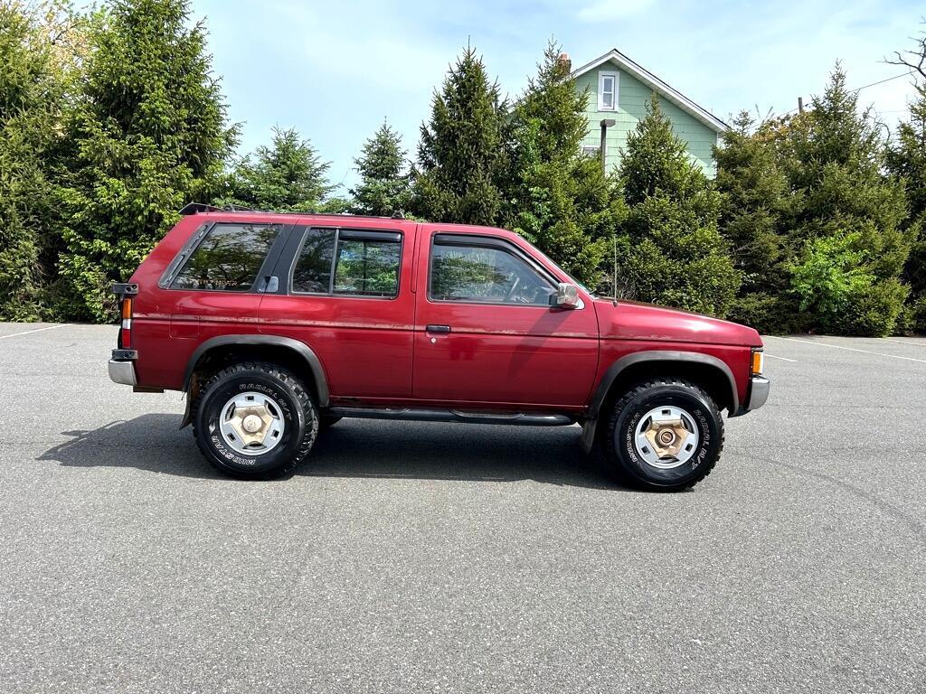 1993 Nissan Pathfinder XE 4-door 4WD - photo 3
