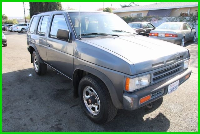 1993 Nissan Pathfinder XE