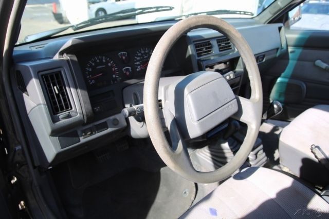 1993 Nissan Pathfinder XE - photo 11