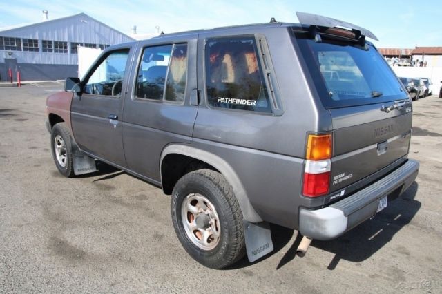 1993 Nissan Pathfinder XE - photo 5